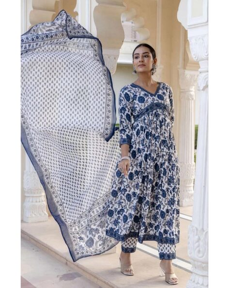 Women Viscose Rayon Kurta Pant Dupatta Sets