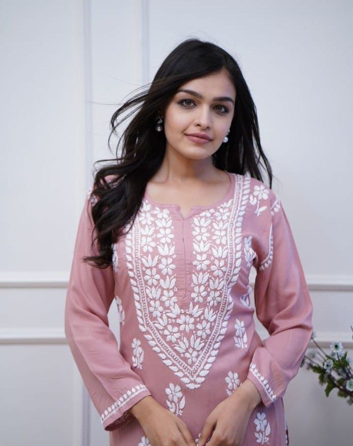 Chikankari Embroidery Kurti Pant Set