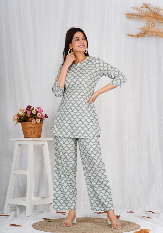 Women Comfortable Cotton Light Green Block Print Co-ords Set